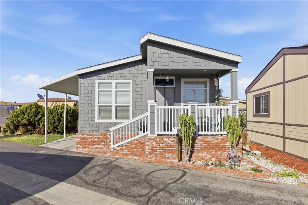 56 Maple, Anaheim CA 92801 - photo 2