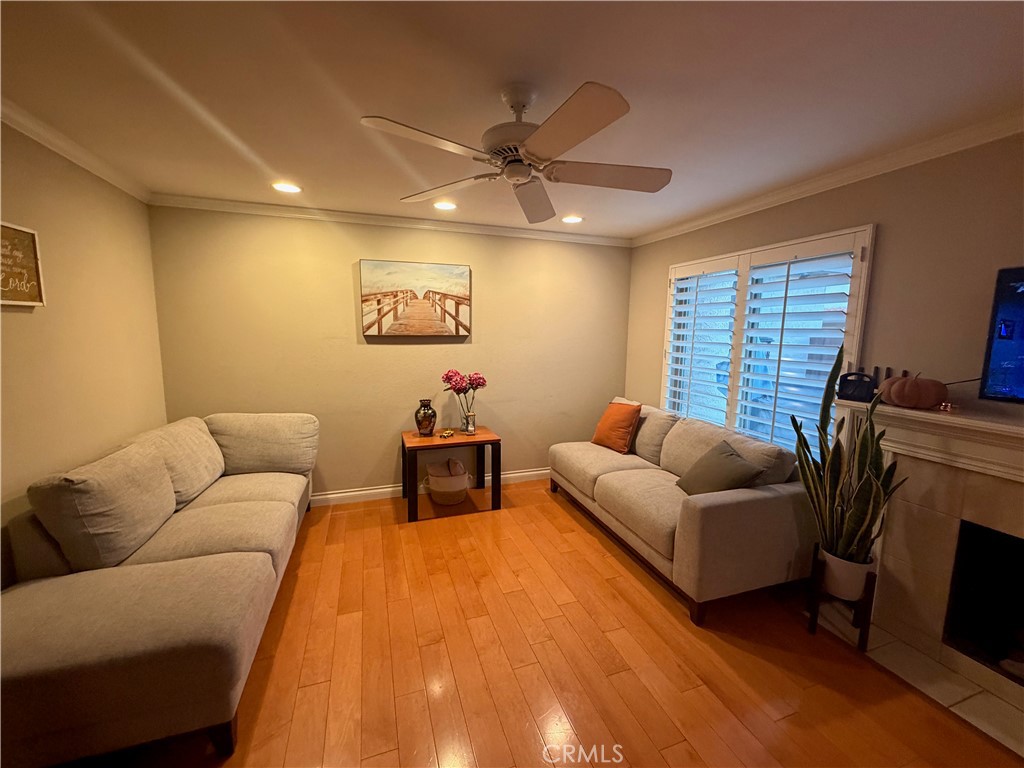 Living Room - 5651 E Plaza De Santos, Anaheim CA 92807 - photo 3