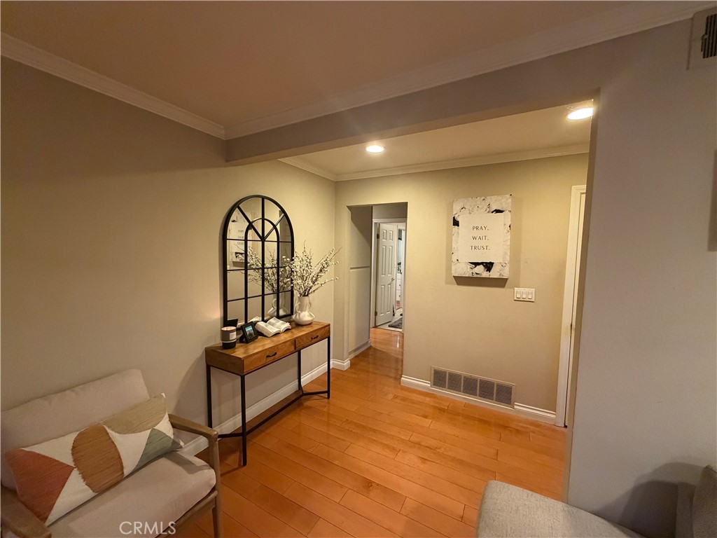 5651 E Plaza De Santos, Anaheim CA 92807 - photo 5