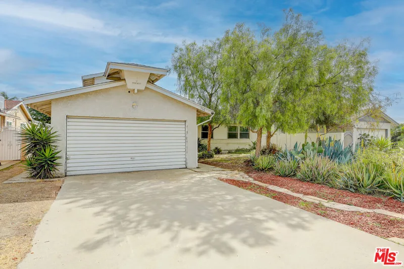 566 N Century Drive, Anaheim, CA 92805