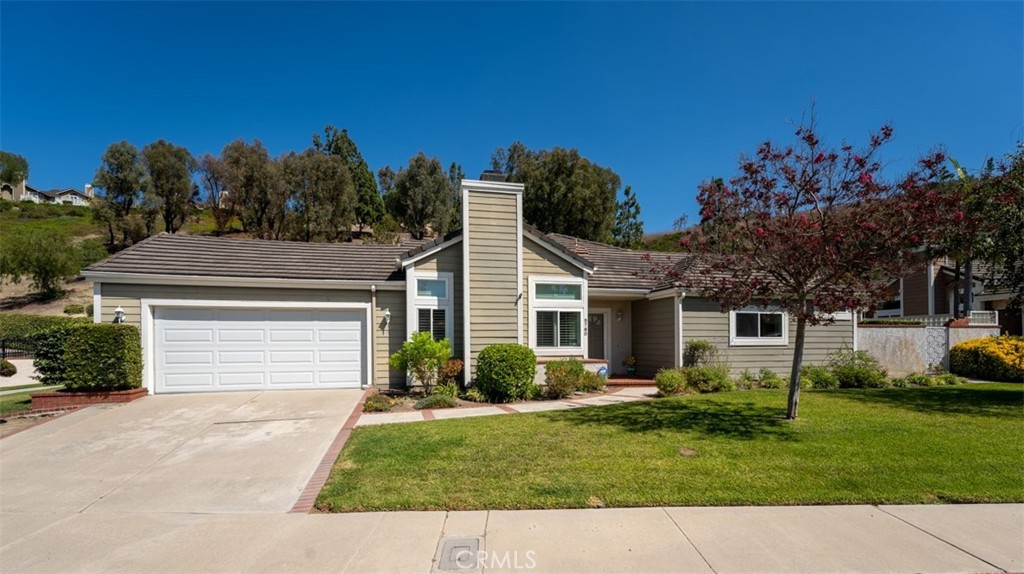 Welcome home - 5760 E Hudson Bay Drive, Anaheim CA 92807 - photo 1