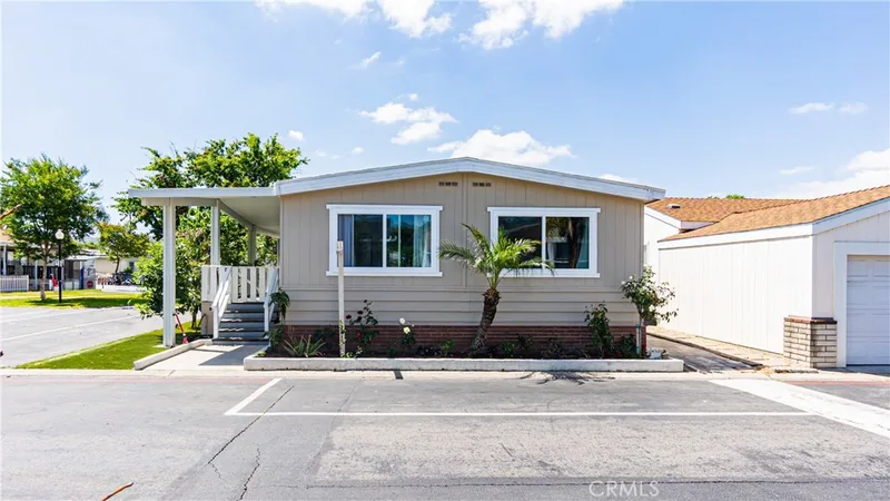 5815 E La Palma 286, Anaheim, CA 92807