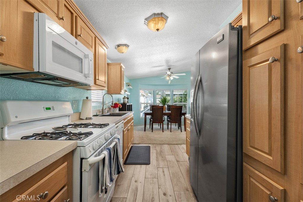 5815 E La Palma Ave Avenue E 302, Anaheim CA 92807 - photo 22