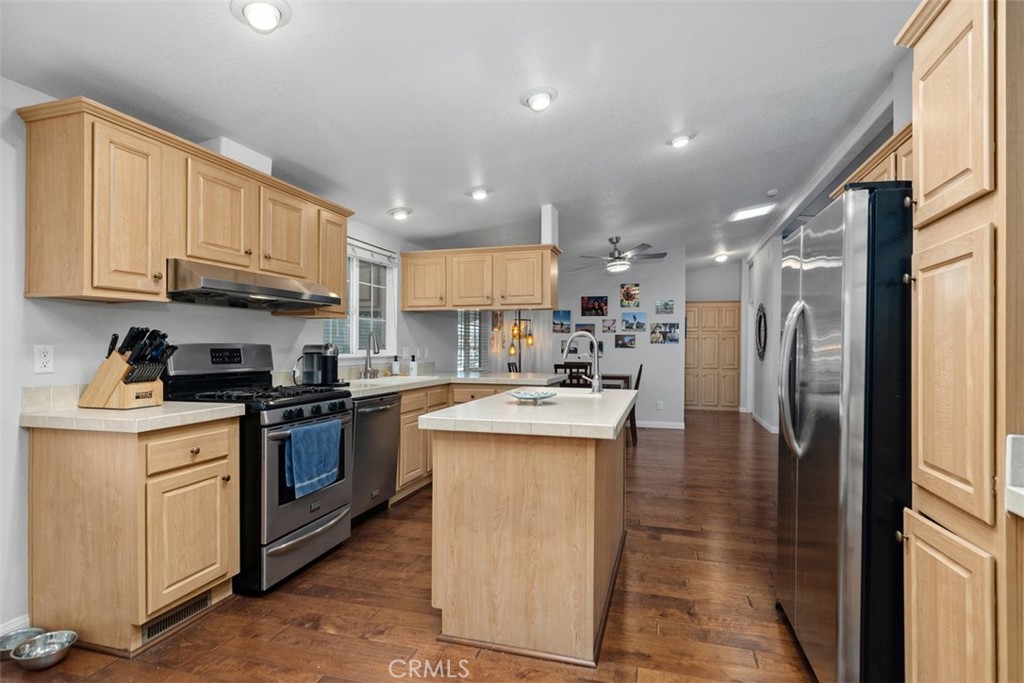 5815 E La Palma Avenue 163, Anaheim CA 92807 - photo 17