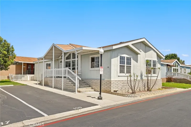 5815 E La Palma Avenue 190, Anaheim