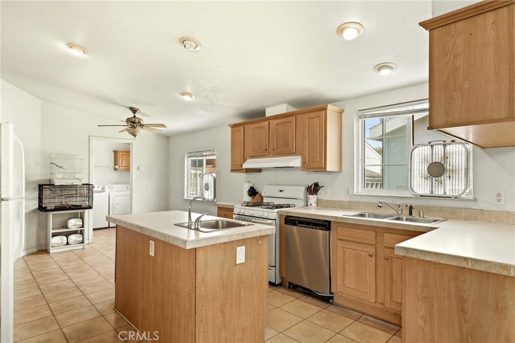 5815 E La Palma Avenue 190, Anaheim CA 92807 - photo 8