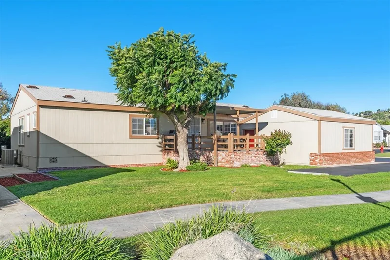5815 E La Palma Avenue E 271, Anaheim, CA 92807