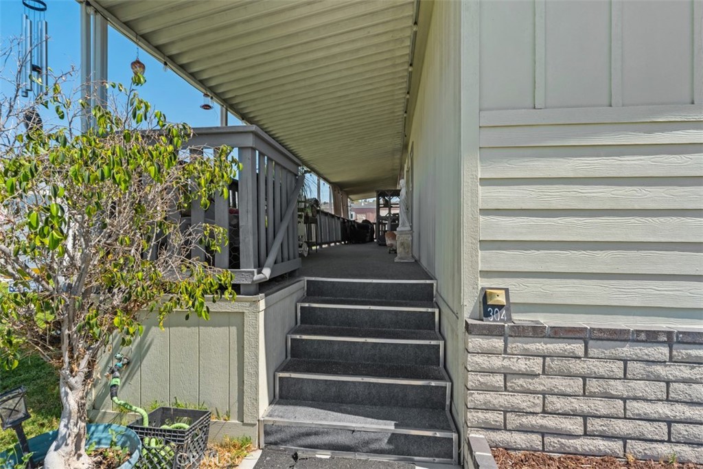 Side stairs - 5815 La Palma Ave 304, Anaheim CA 92807 - photo 6