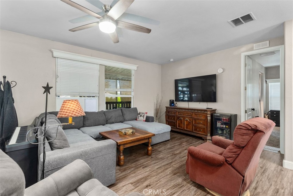 Spacious family room with Chef's Luxury Kitchen - 5815 La Palma Ave 304, Anaheim CA 92807 - photo 11