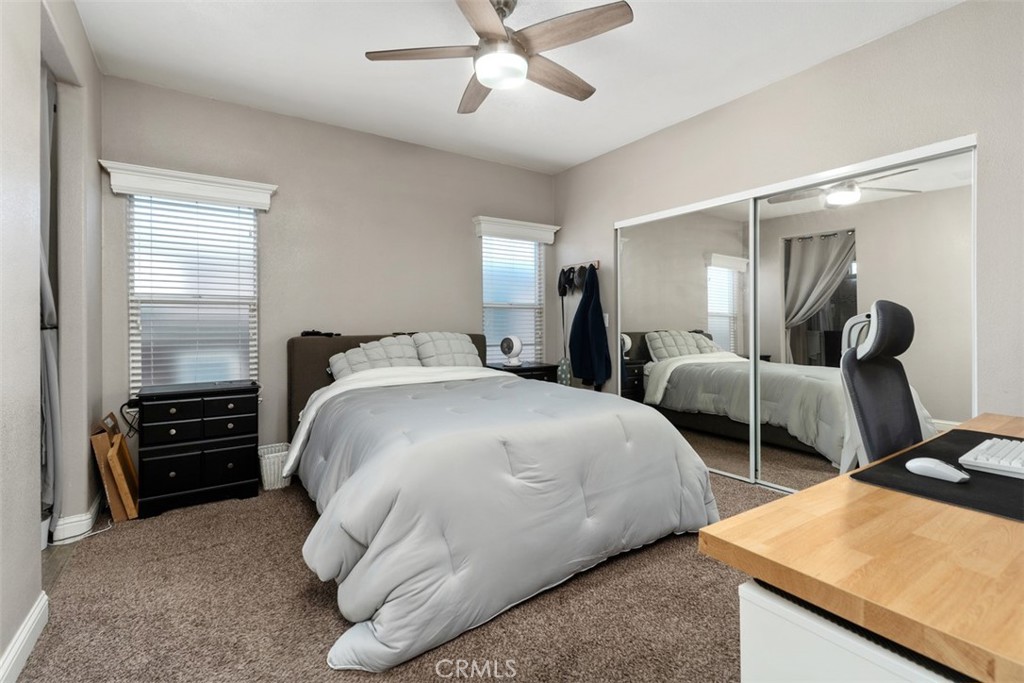 Spacious family room with Chef's Luxury Kitchen - 5815 La Palma Ave 304, Anaheim CA 92807 - photo 20
