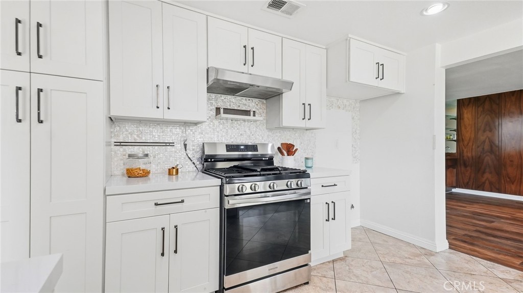 6080 E Avenida Arbol, Anaheim CA 92807 - photo 9