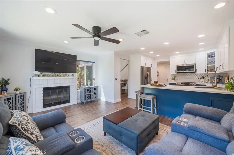 6097 E Montefino, Anaheim, CA 92807