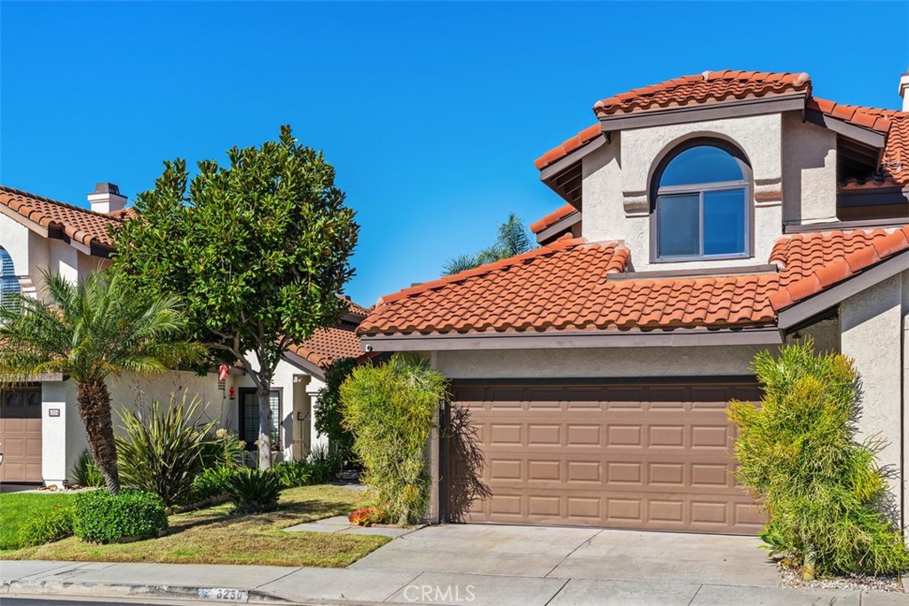6250 E Quartz Lane, Anaheim CA 92807 - photo 3