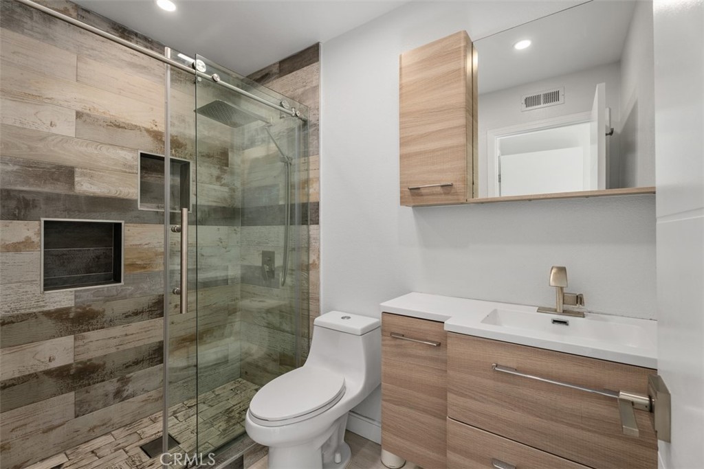 6250 E Quartz Lane, Anaheim CA 92807 - photo 20