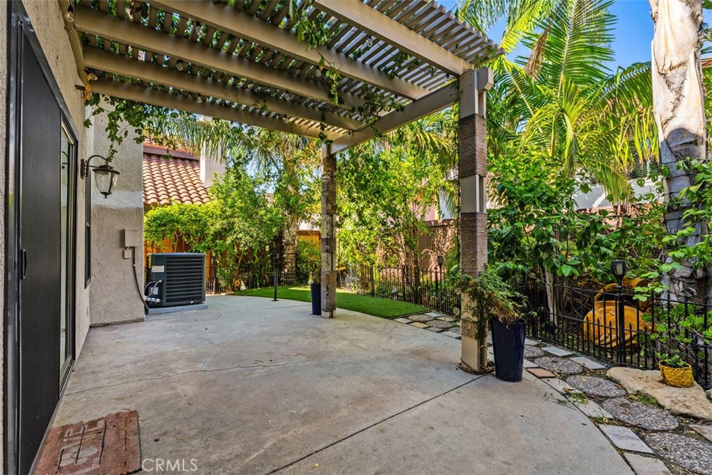 6250 E Quartz Lane, Anaheim CA 92807 - photo 25