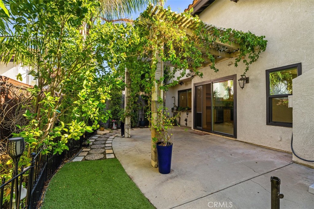 6250 E Quartz Lane, Anaheim CA 92807 - photo 27
