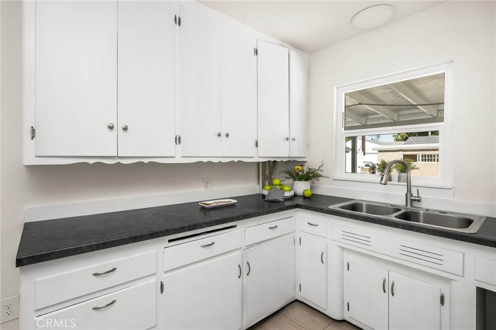 628 S Helena Street, Anaheim CA 92805 - photo 12