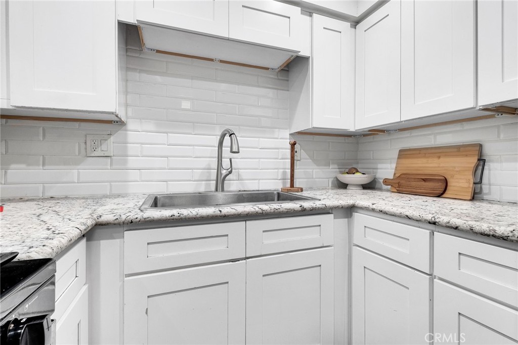 630 S Knott 31, Anaheim CA 92804 - photo 9