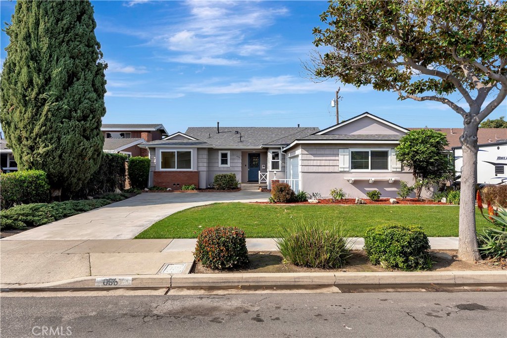 633 S Hacienda Street, Anaheim CA 92804 - photo 1