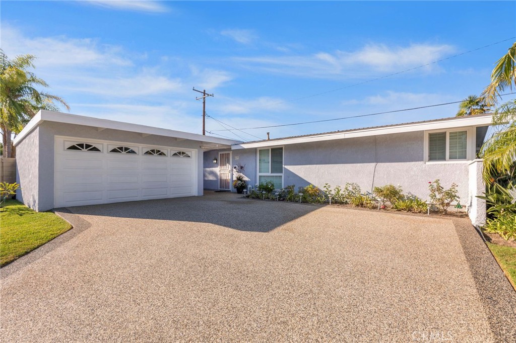635 S Arden, Anaheim CA 92802 - photo 2