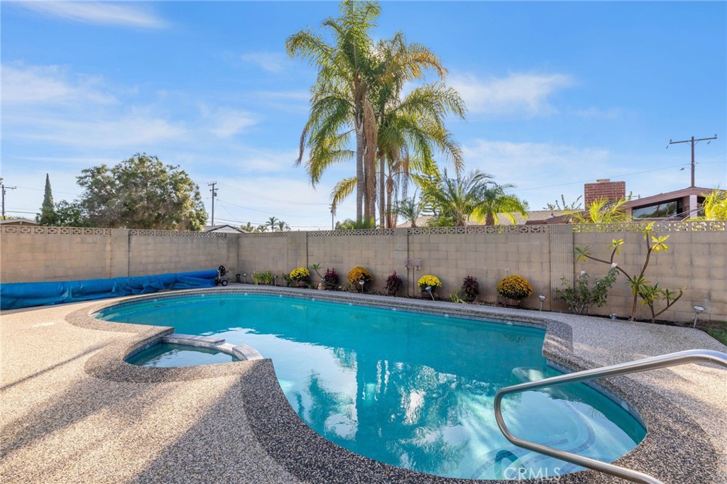 635 S Arden, Anaheim CA 92802 - photo 16