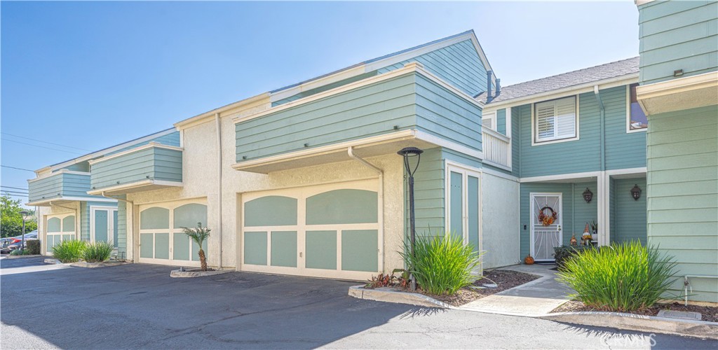 658 S Webster Avenue 5, Anaheim CA 92804 - photo 1