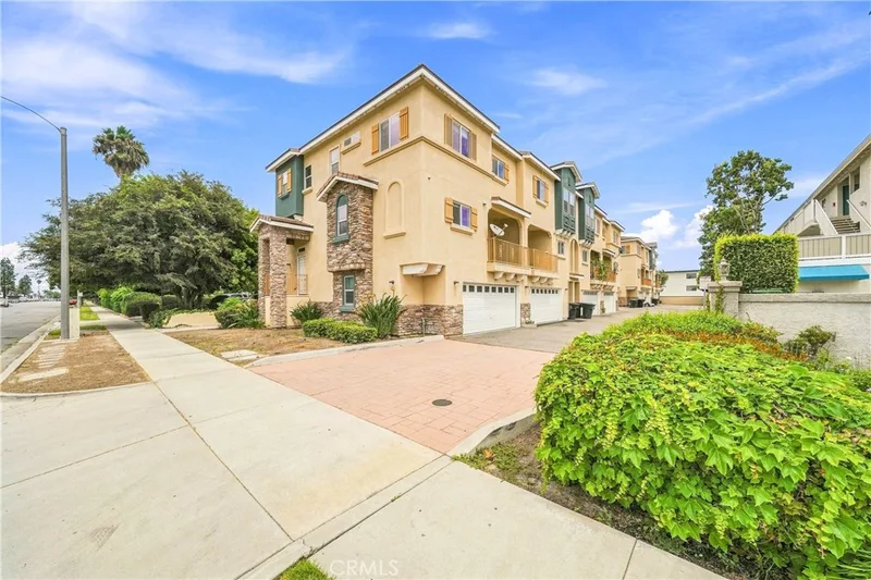 670 S Magnolia Avenue, Anaheim, CA 92804
