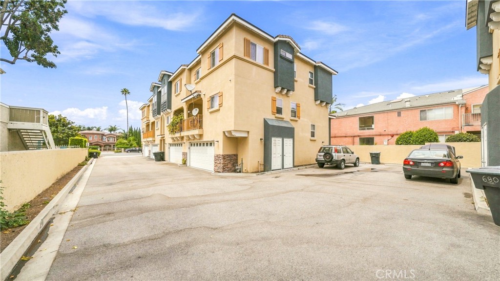 670 S Magnolia Avenue, Anaheim CA 92804 - photo 4