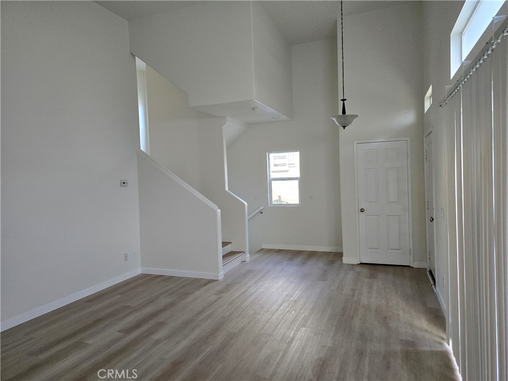 670 S Magnolia Avenue, Anaheim CA 92804 - photo 16