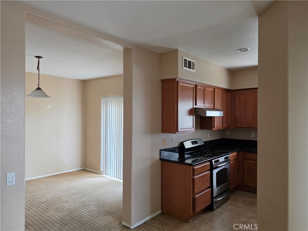 670 S Magnolia Avenue, Anaheim CA 92804 - photo 25