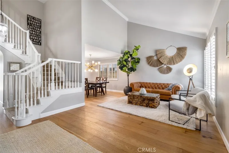 6815 E Georgetown Circle, Anaheim, CA 92807