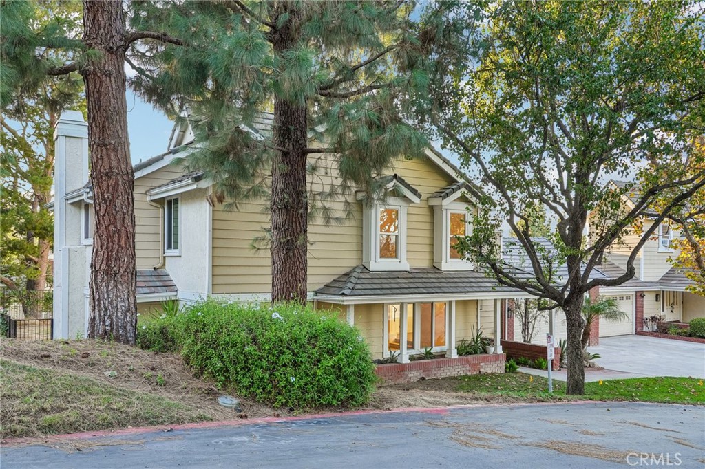 Front house - 694 S Gentry, Anaheim CA 92807 - photo 3