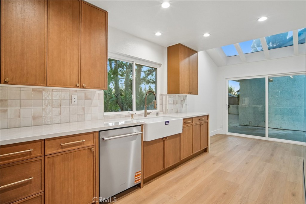 Kitchen - 694 S Gentry, Anaheim CA 92807 - photo 6