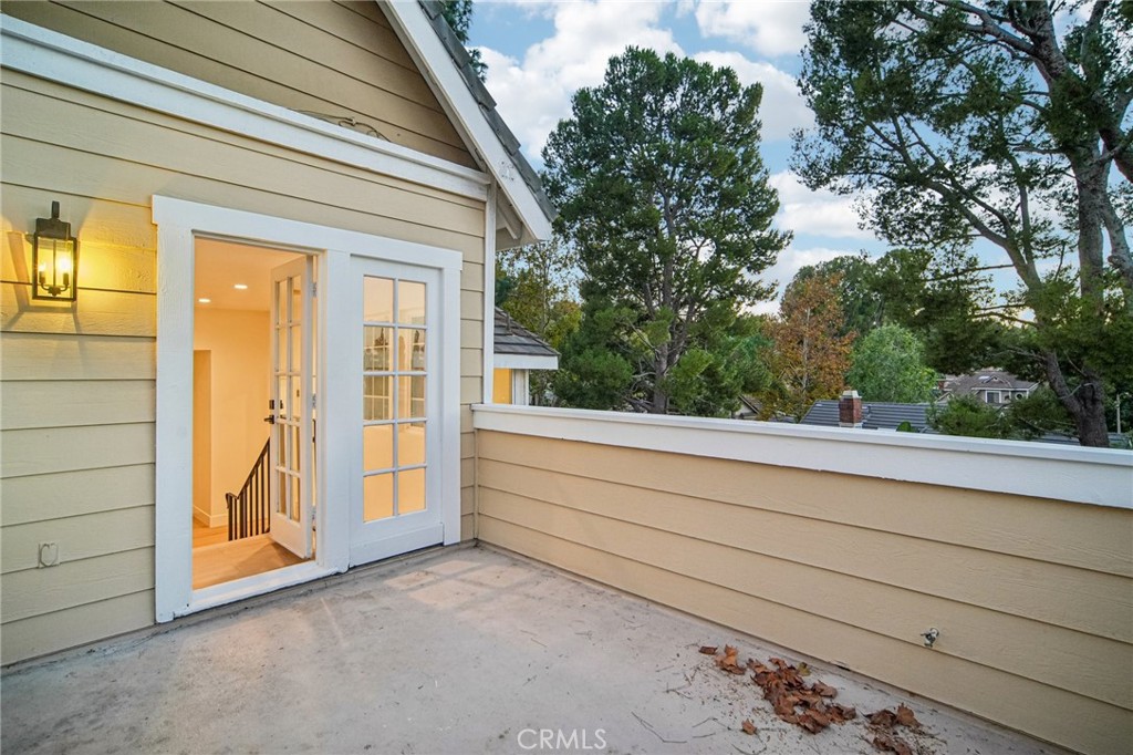 Balcony - 694 S Gentry, Anaheim CA 92807 - photo 38