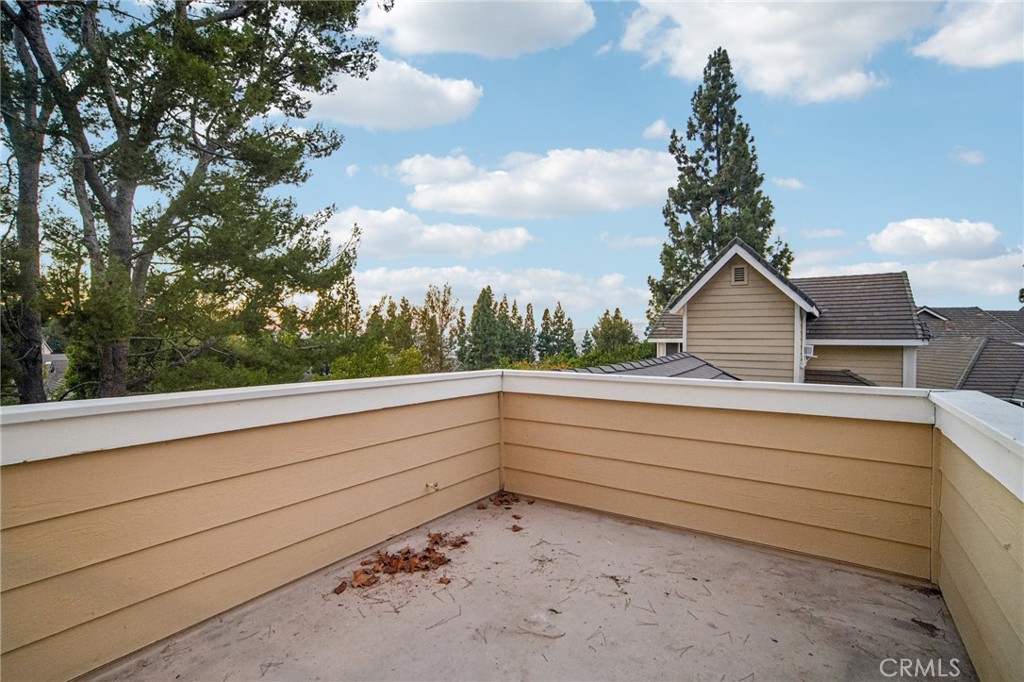 Balcony - 694 S Gentry, Anaheim CA 92807 - photo 39