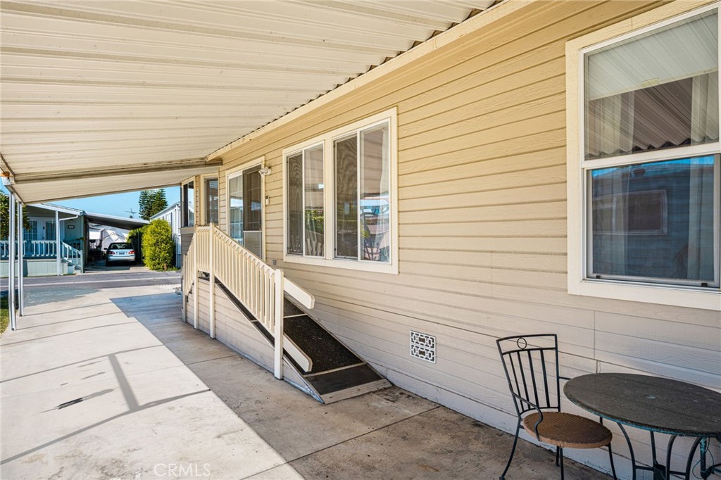 Ramp leads to another entrance into Family Room. - 70 Cherry, Anaheim CA 92801 - photo 6