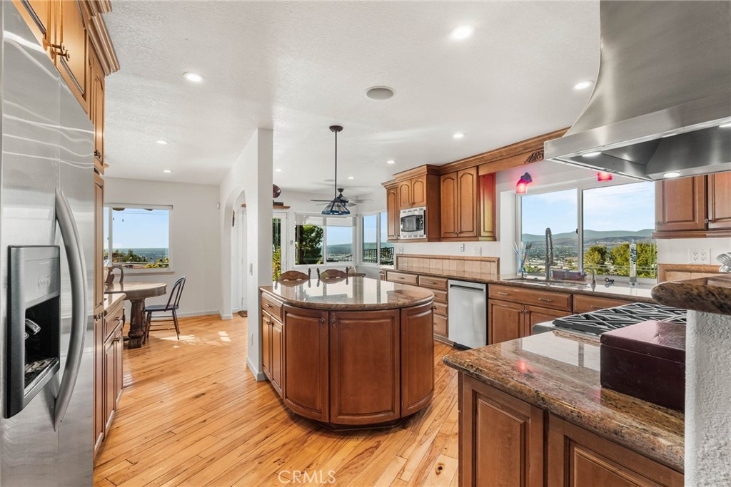 701 S Londerry Lane, Anaheim CA 92807 - photo 21