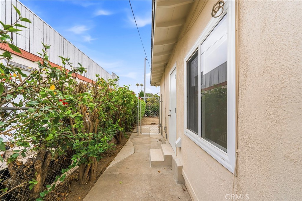 703 S Harbor Blvd, Anaheim CA 92805 - photo 25