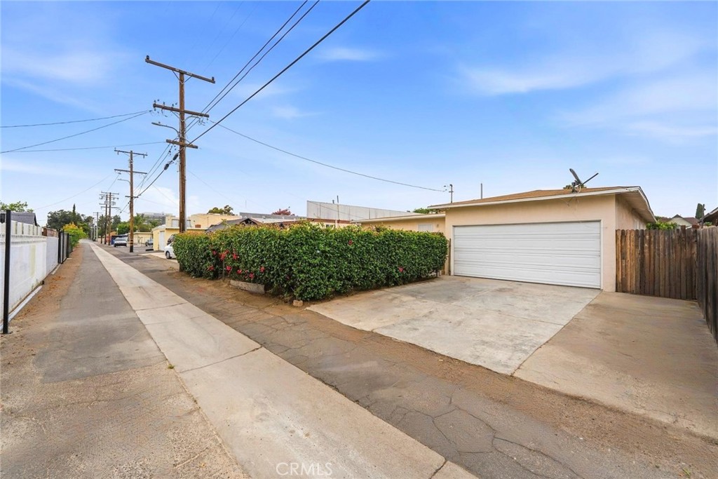 703 S Harbor Blvd, Anaheim CA 92805 - photo 30