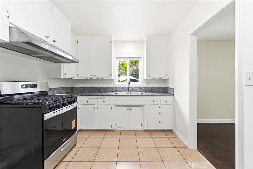 703 S Harbor Blvd, Anaheim CA 92805 - photo 38