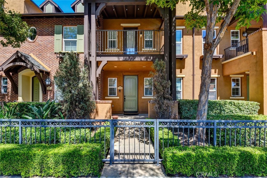 712 S Olive, Anaheim CA 92805 - photo 1