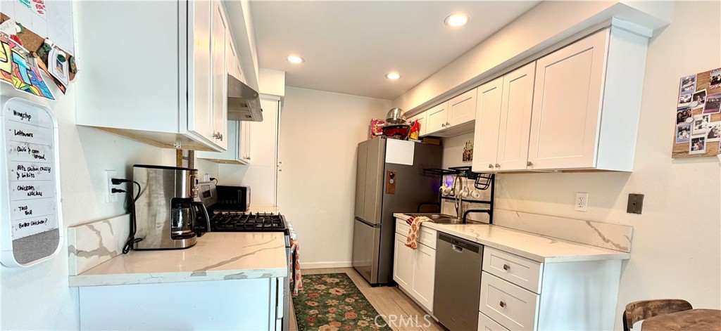 715 S Webster #30 Avenue, Anaheim CA 92804 - photo 2