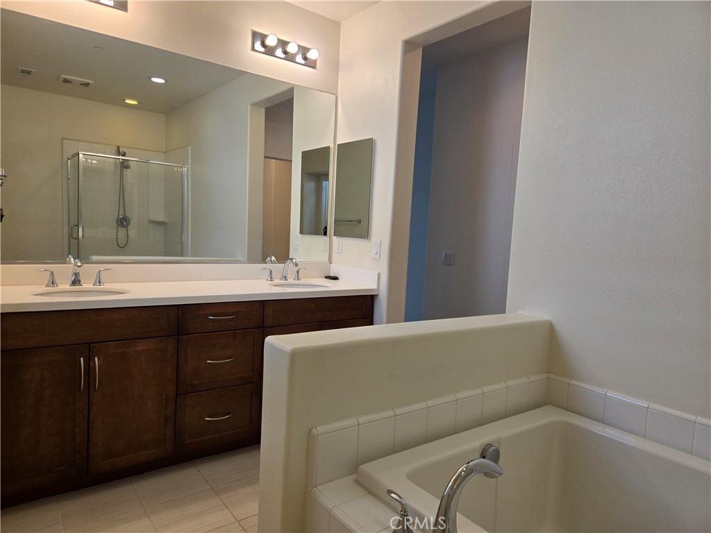 719 E Valencia, Anaheim CA 92805 - photo 12