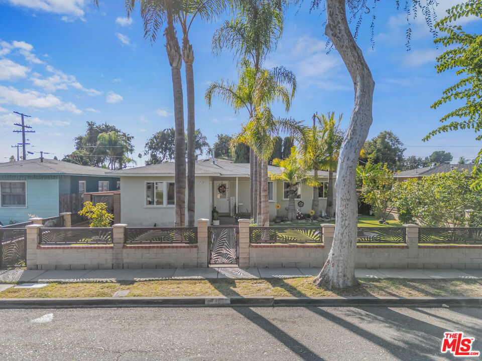 719 S Pine Street, Anaheim CA 92805 - photo 1