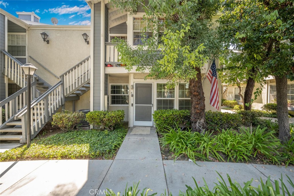 Welcome home! - 721 S Hayward Street 9, Anaheim CA 92804 - photo 1