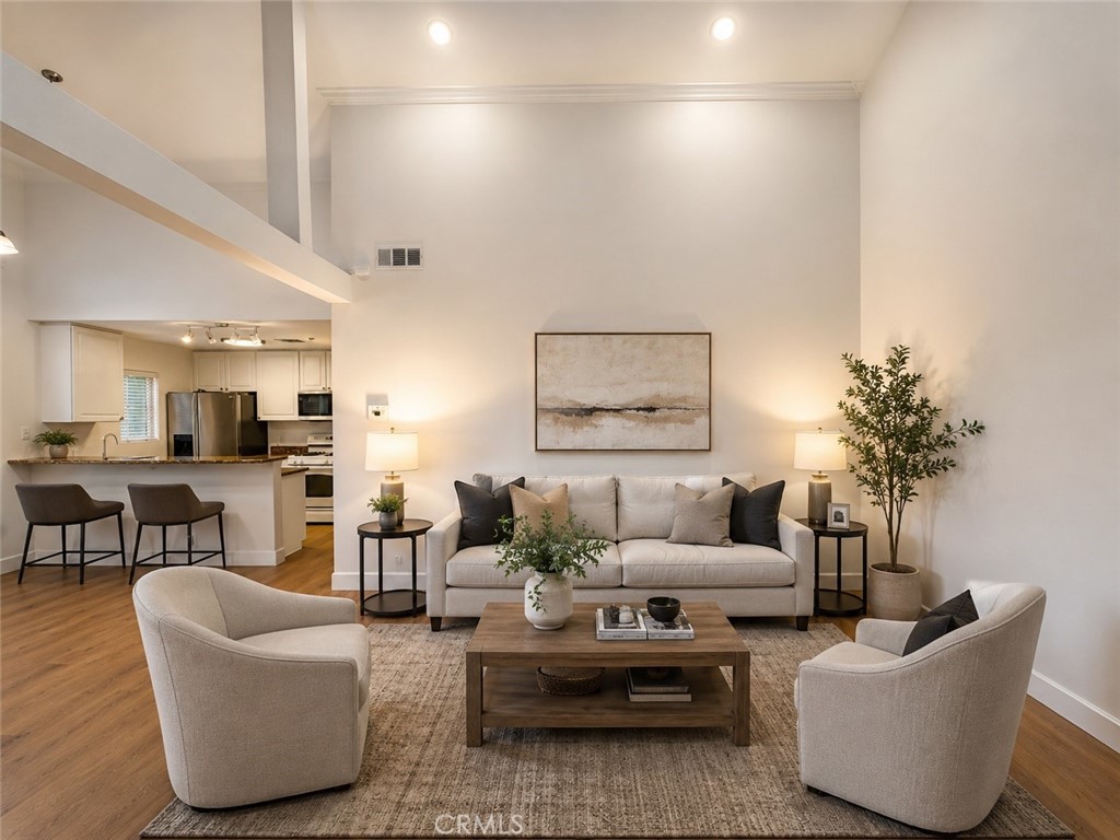 729 S Knott, Anaheim CA 92804 - photo 1