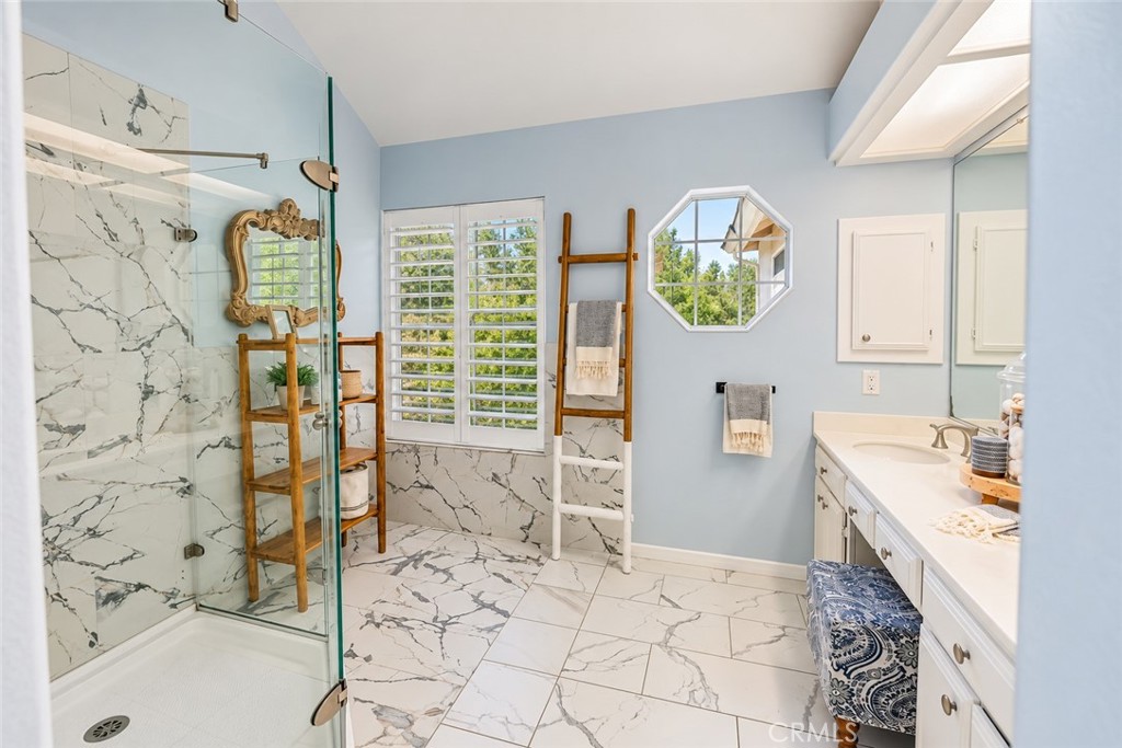Primary En Suite Bath - 740 S Crown Pointe, Anaheim CA 92807 - photo 14