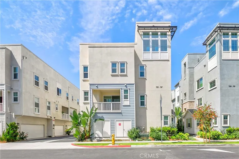 755 S Mosaic Street, Anaheim