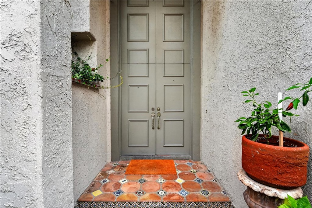 781 S Circulo Miro, Anaheim CA 92807 - photo 5