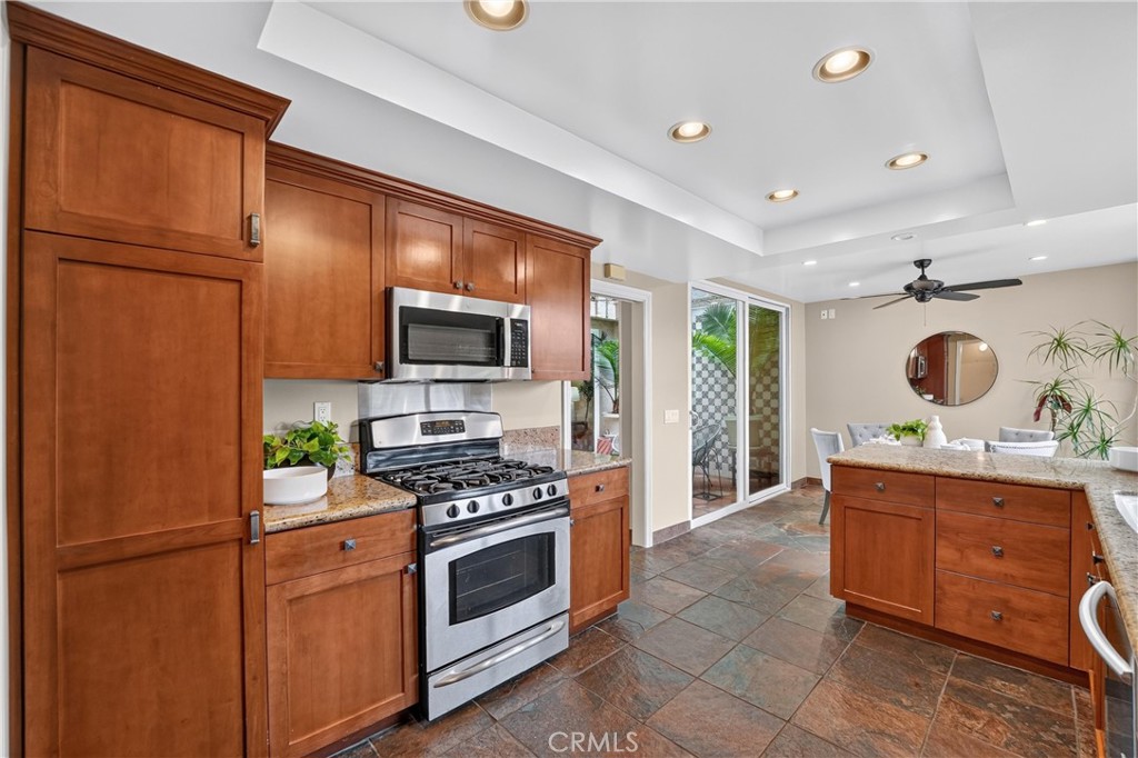 781 S Circulo Miro, Anaheim CA 92807 - photo 22